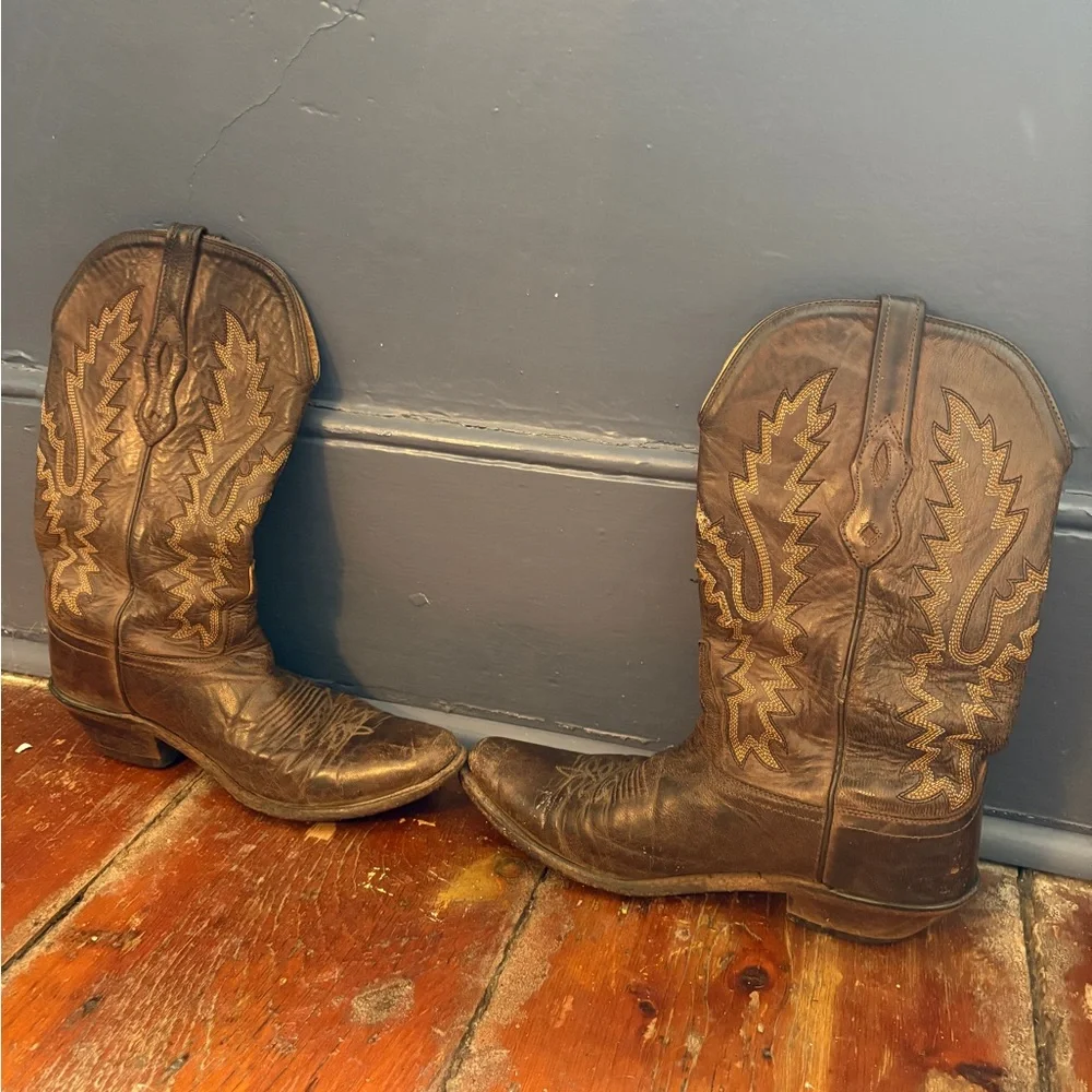 Vintage Brown Western Cowboy Boots - Picture 5 of 6